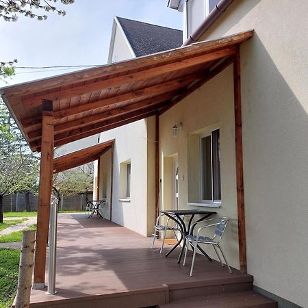 Apartamento Bridgehaus Balatonfüred Exterior foto