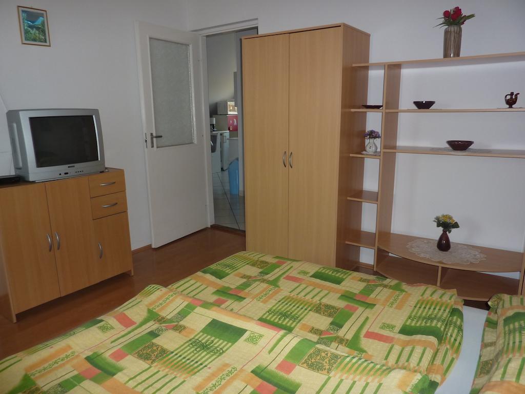 Apartamento Bridgehaus Balatonfüred Habitación foto