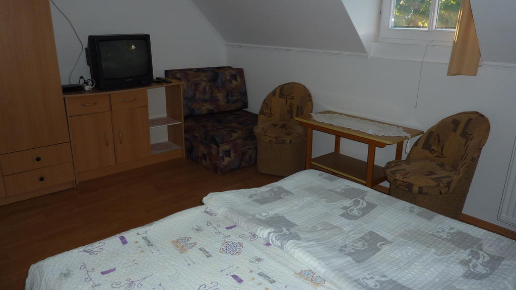 Apartamento Bridgehaus Balatonfüred Habitación foto